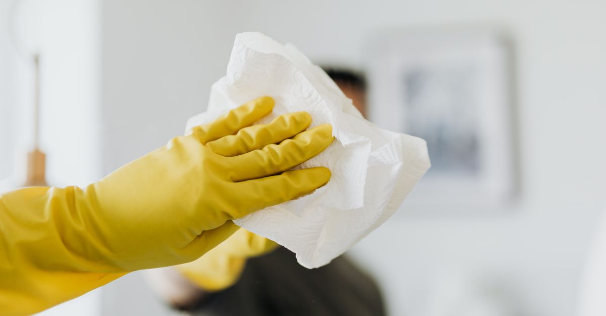 Protective gloves. Photo by https://kaboompics.com/ on Pexels.