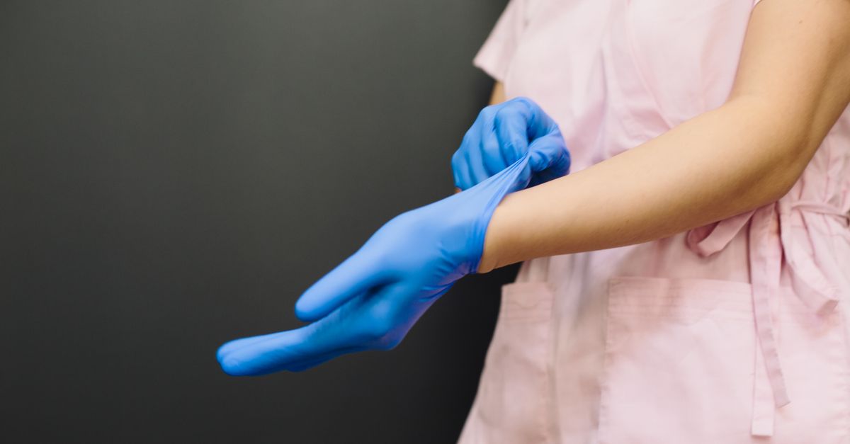 Protective gloves. Photo by Polina Zimmerman on Pexels.