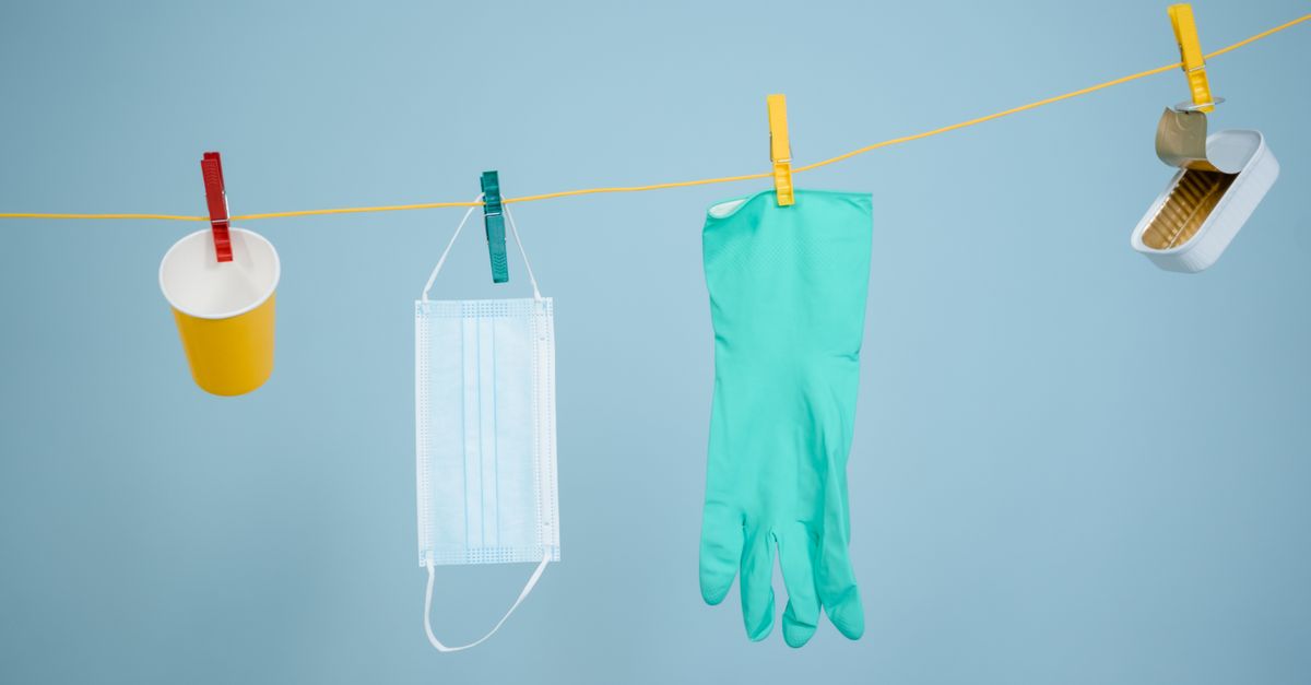 Protective gloves. Photo by MART PRODUCTION on Pexels.